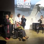 Hélène Doyle, Nicole Giguère, Nathalie Roy, Lise Bonenfant, Julia Minne. Assise: Hélène Roy © Jean Fiset, Pascal Gélinas