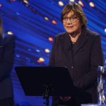 La comédienne Karine Vanasse et la réalisatrice Léa Pool lors du Gala Québec Cinéma 2025 © Gala Québec Cinéma, Éric Myre